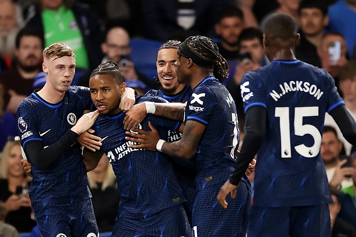 关于尤文图斯客场逼平切沃，艰难保持不败的信息