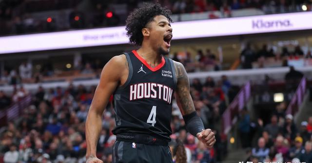 球场上的风云变幻，胜负悬殊