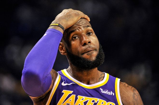 76人绝杀火箭，詹姆斯状态火热