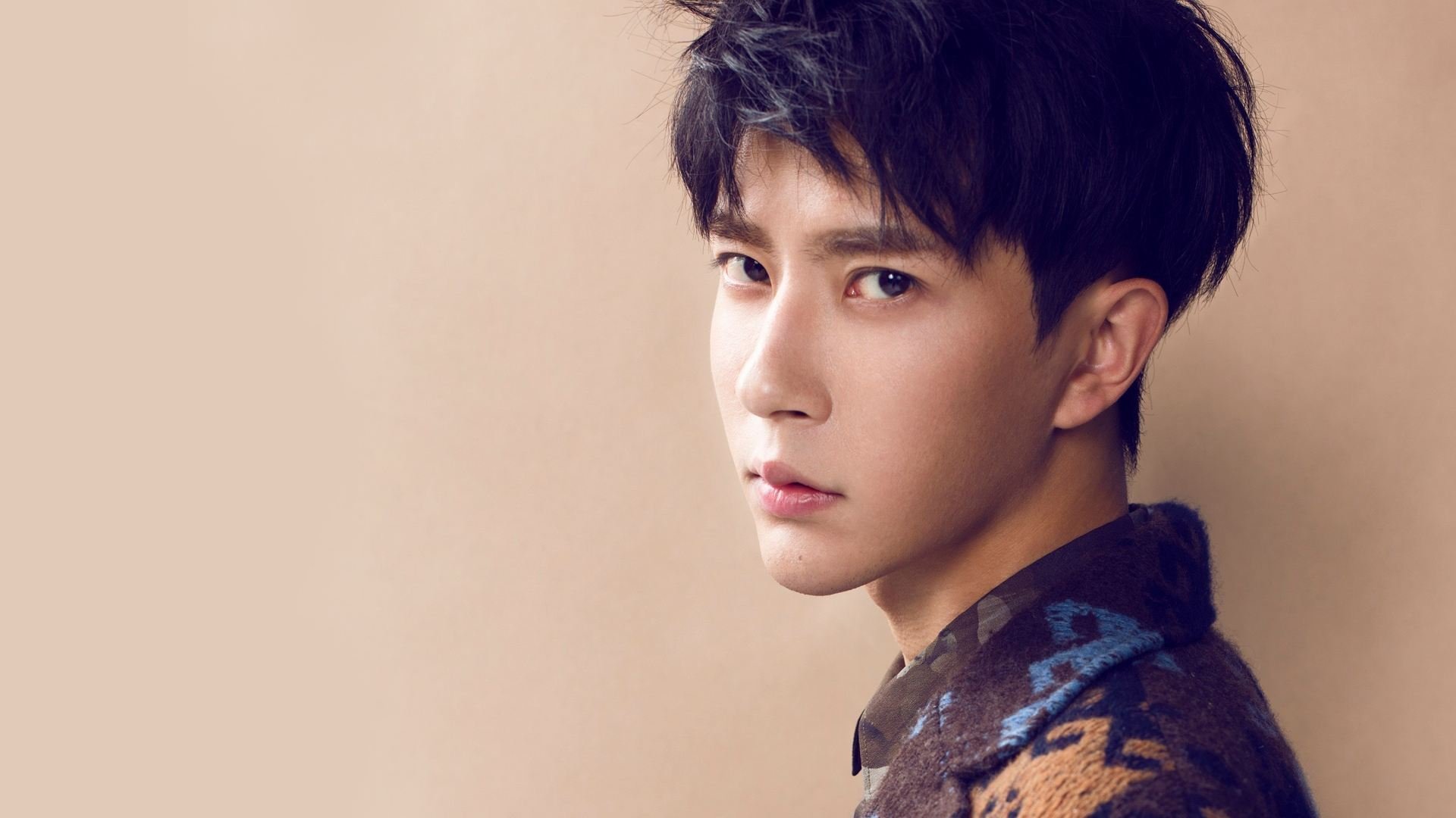 哈利伯顿的魔术,快船窒息防守制霸雄鹿的关键密码