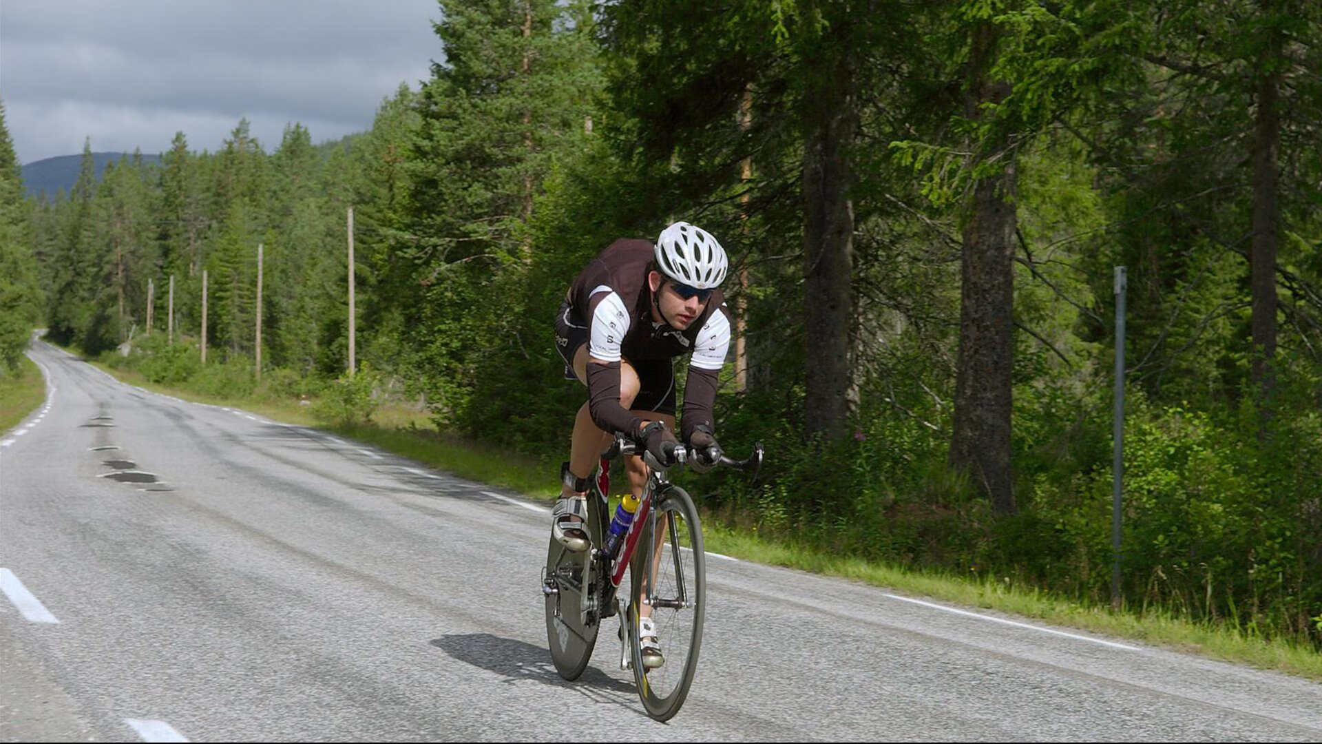 双线焦点，F1新赛季燃情启航，韩国击溃土耳其展现新势力