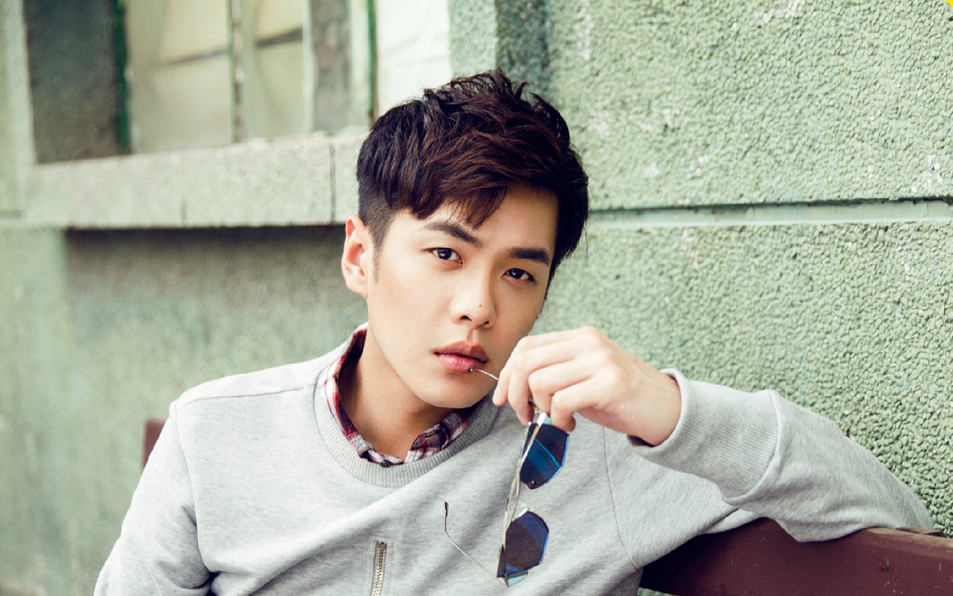 铁幕之下，当安哥拉的闪电撞上范戴克的叹息之墙